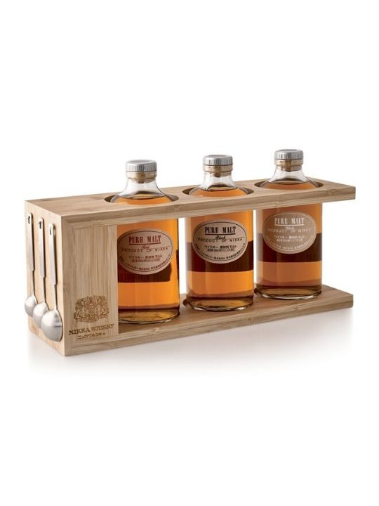 nikka coffret pure malt whisky wooden rack